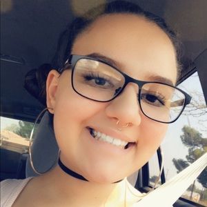 Meet your Posher, Alyssa